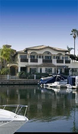 Newport Dunes Waterfront Resort ニューポート・ビーチ エクステリア 写真